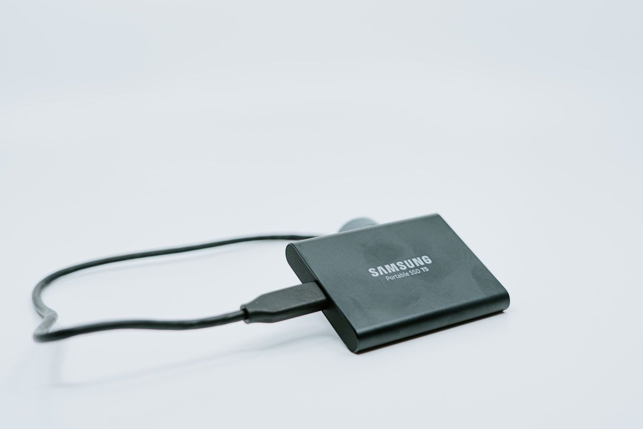 Cover Image What is the Max Speed of SSD, NVMe & SATA Hard Disk?
